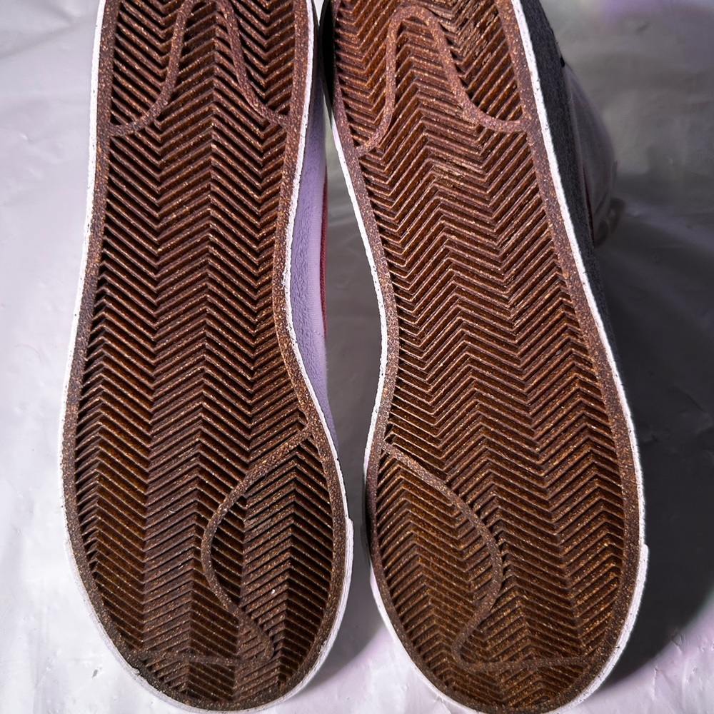 Nike Women's White and Pink Floral High-Tops - Picture 11 of 12